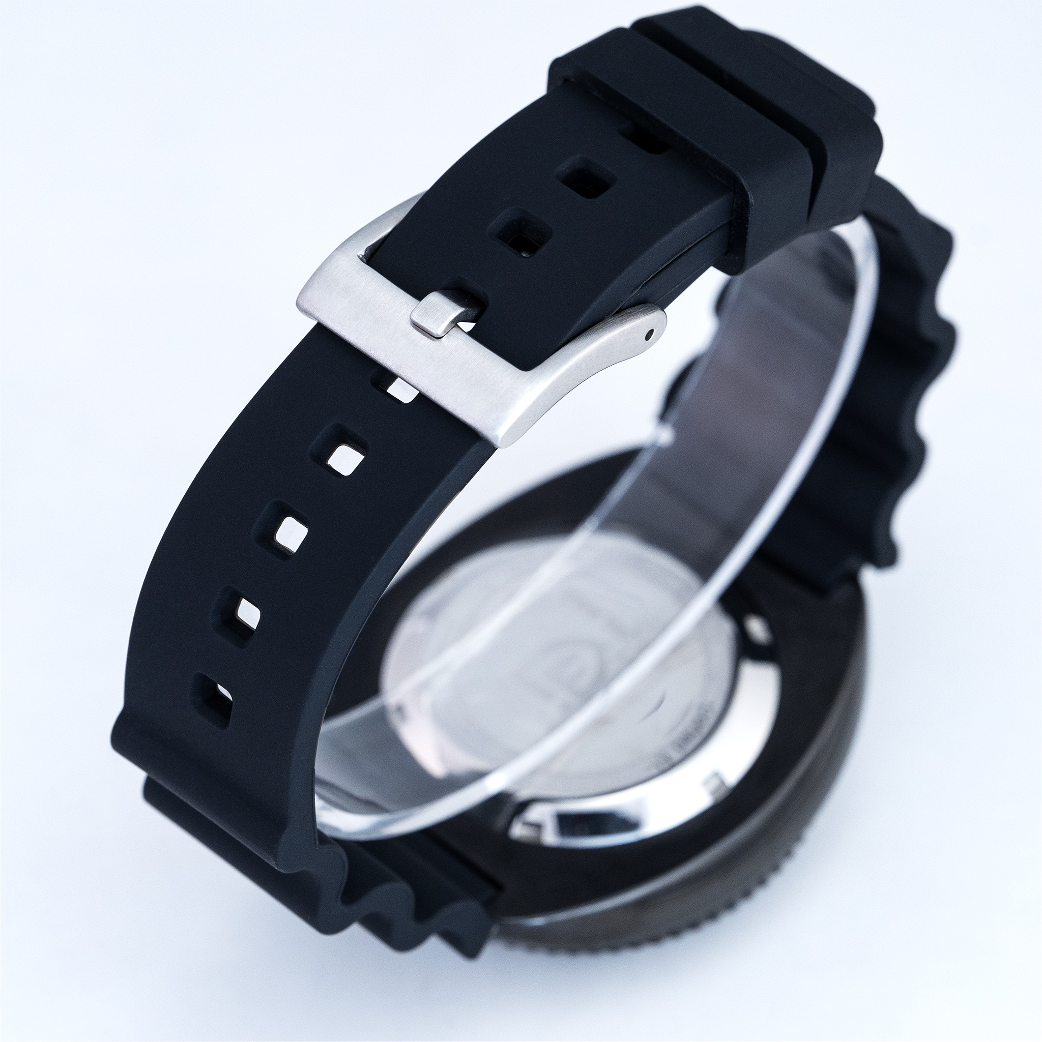 Men's Japanese/Shinese NH35A F - مراجعة Rubber Strap Diver وسعره